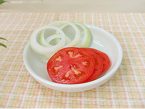 培根生菜番茄三明治做法1
