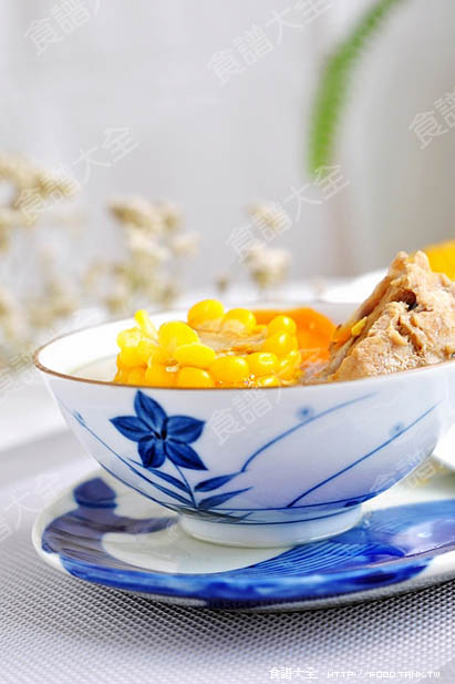 胡蘿蔔玉米排骨湯