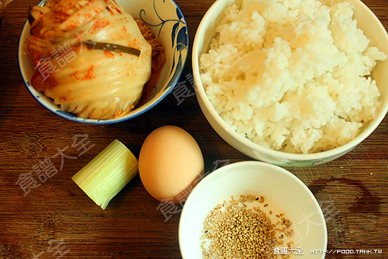 韓式泡菜炒飯做法1