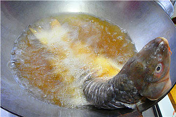 醬汁鯉魚做法3