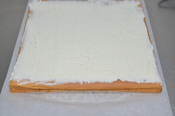 紅絲絨波點蛋糕卷做法11