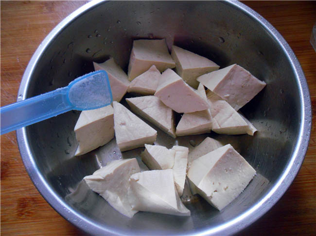 香脆炸豆腐做法3
