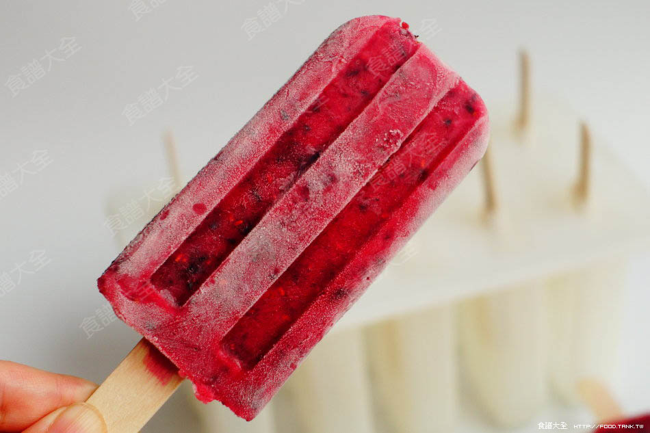 莓果冰淇淋冰棒