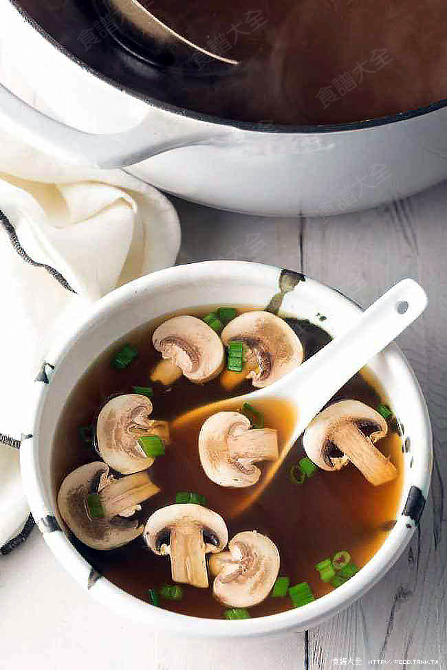 日式蘑菇湯